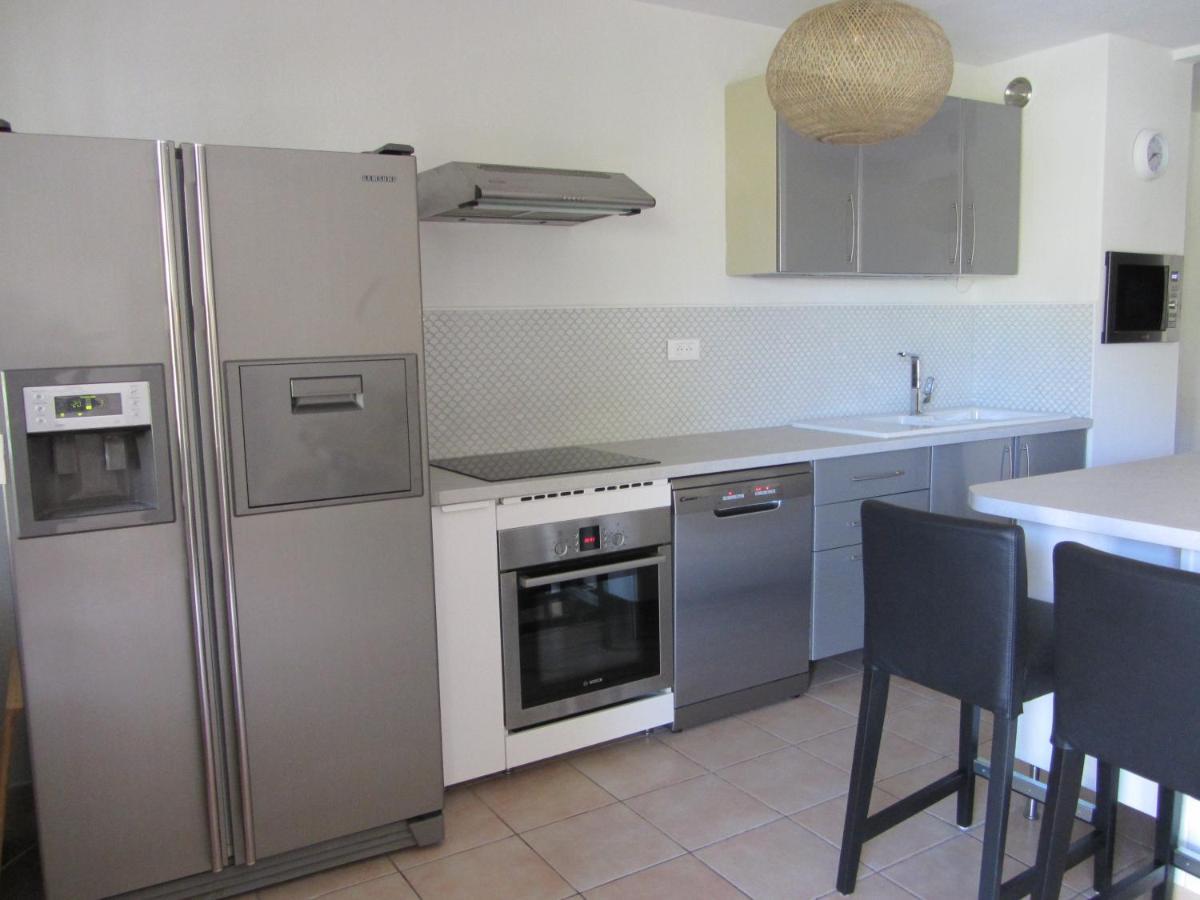 Appartement Les Cigales Rez De Jardin A 10Mn Des Plus Belles Plages Hyères Zewnętrze zdjęcie
