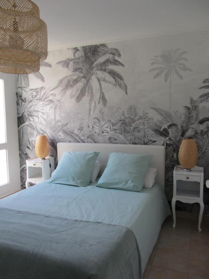 Appartement Les Cigales Rez De Jardin A 10Mn Des Plus Belles Plages Hyères Zewnętrze zdjęcie